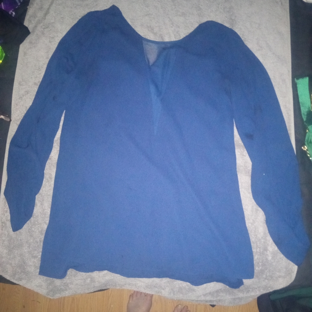 Shirt - Picture 2 of 2